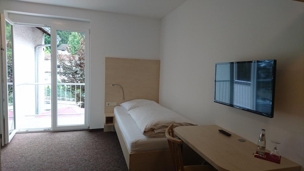 Bubenreuth Gaestehaus Langhammer מראה חיצוני תמונה